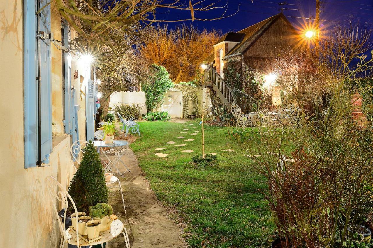 Maison D'Hotes A L'Ombre Bleue Mittainville Buitenkant foto